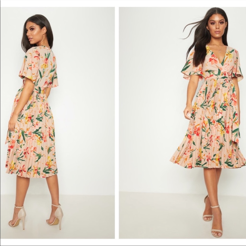 PrettyLittleThing Floral Midi Dress